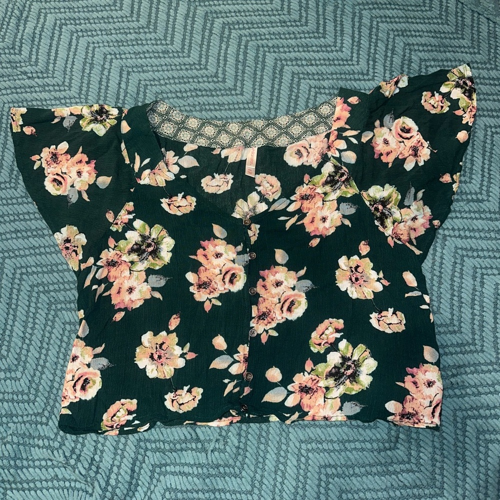 Xhilaration Womans Lightweight Floral Dressy Crop Top XXL